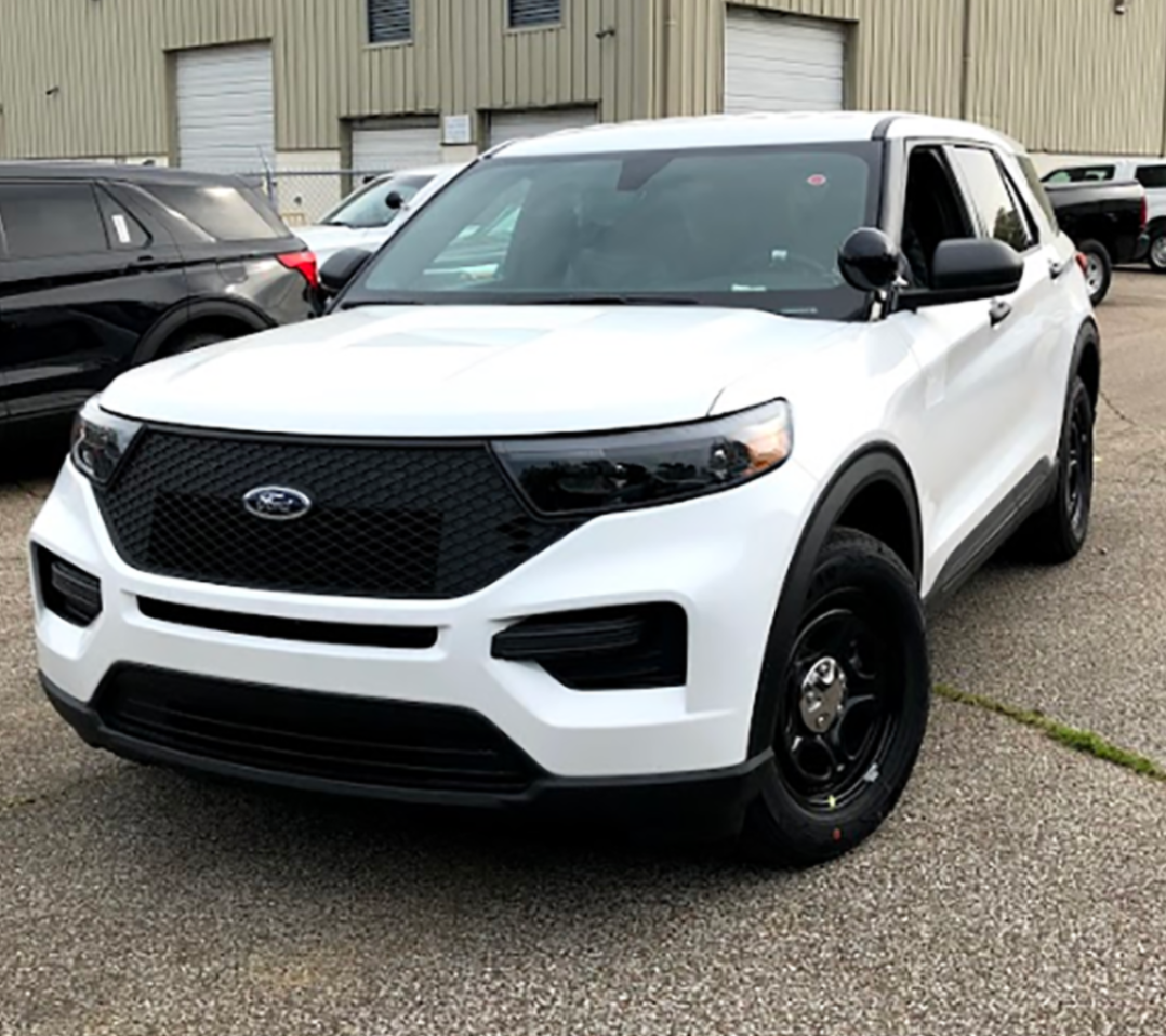 New 2023 White Ford Explorer PPV Police Interceptor Utility SUV AWD (includes Rear Air), ready to be built as a Marked Patrol Package (Emergency Lighting, Siren, Partition, Window Barriers, etc.), + Delivery, EXPMWDUV5
